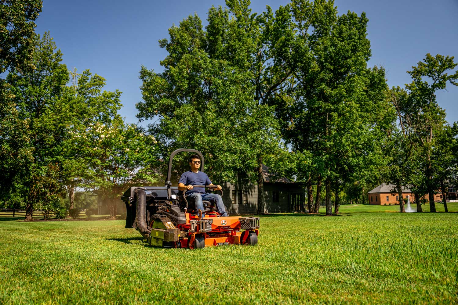 Z400 SERIES MOWERS - Brooks Sales, Inc.